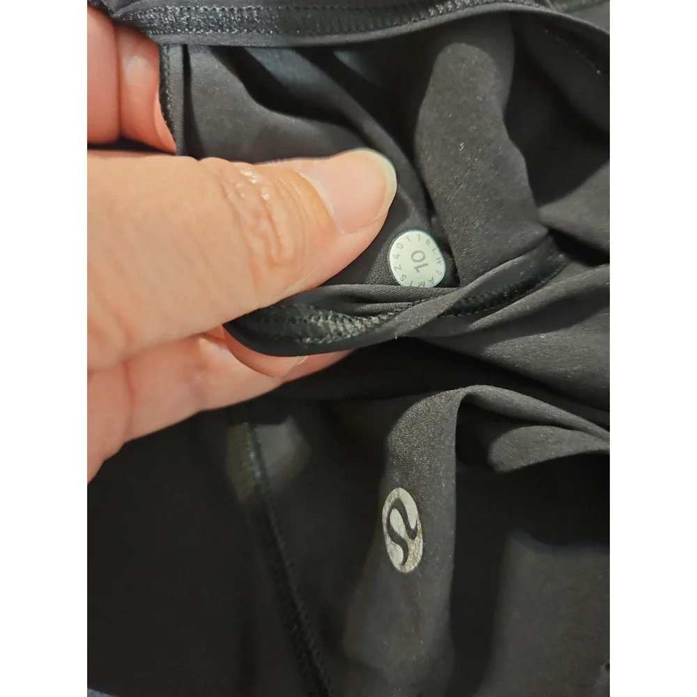 lululemon athletica lululemon pleat